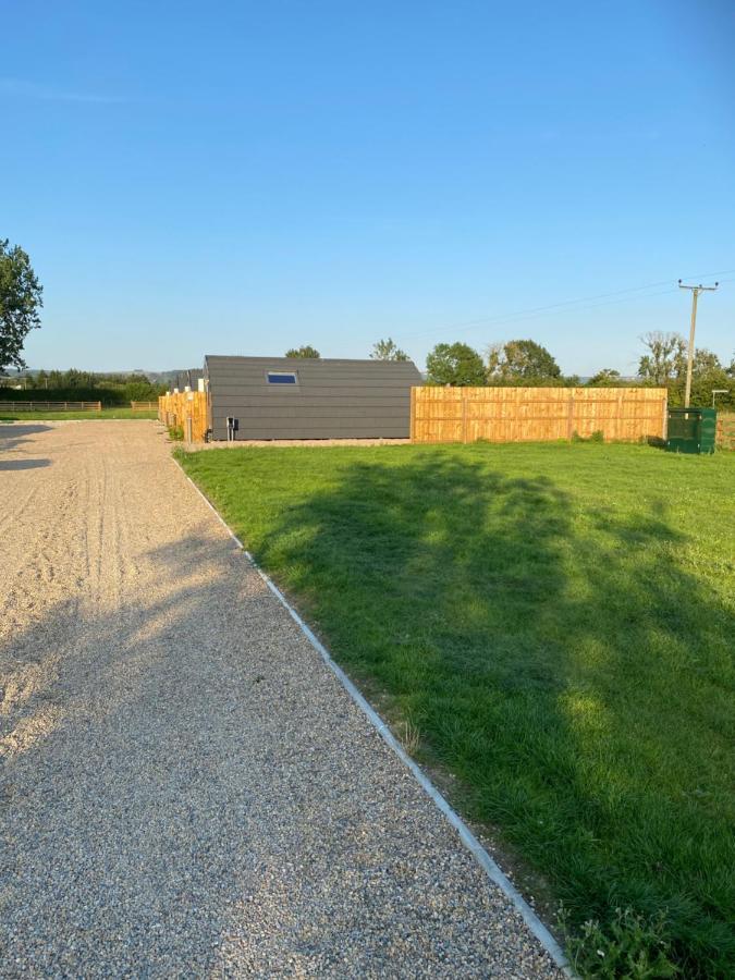 Mowbray Cottages & Glamping South Kilvington Exterior photo