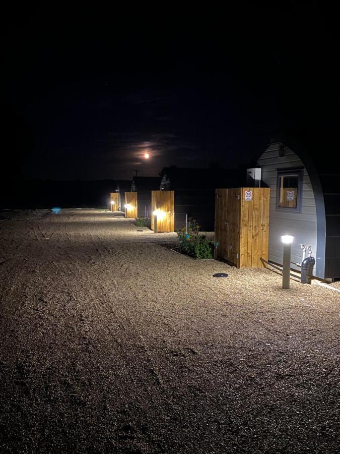 Mowbray Cottages & Glamping South Kilvington Exterior photo
